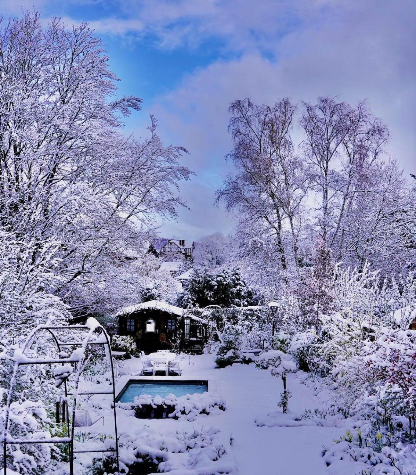 Bed and Breakfast Le Jardin Des Miroirs Esneux Exterior foto